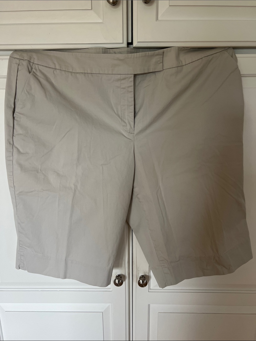Jones New York Beige Bermuda Shorts